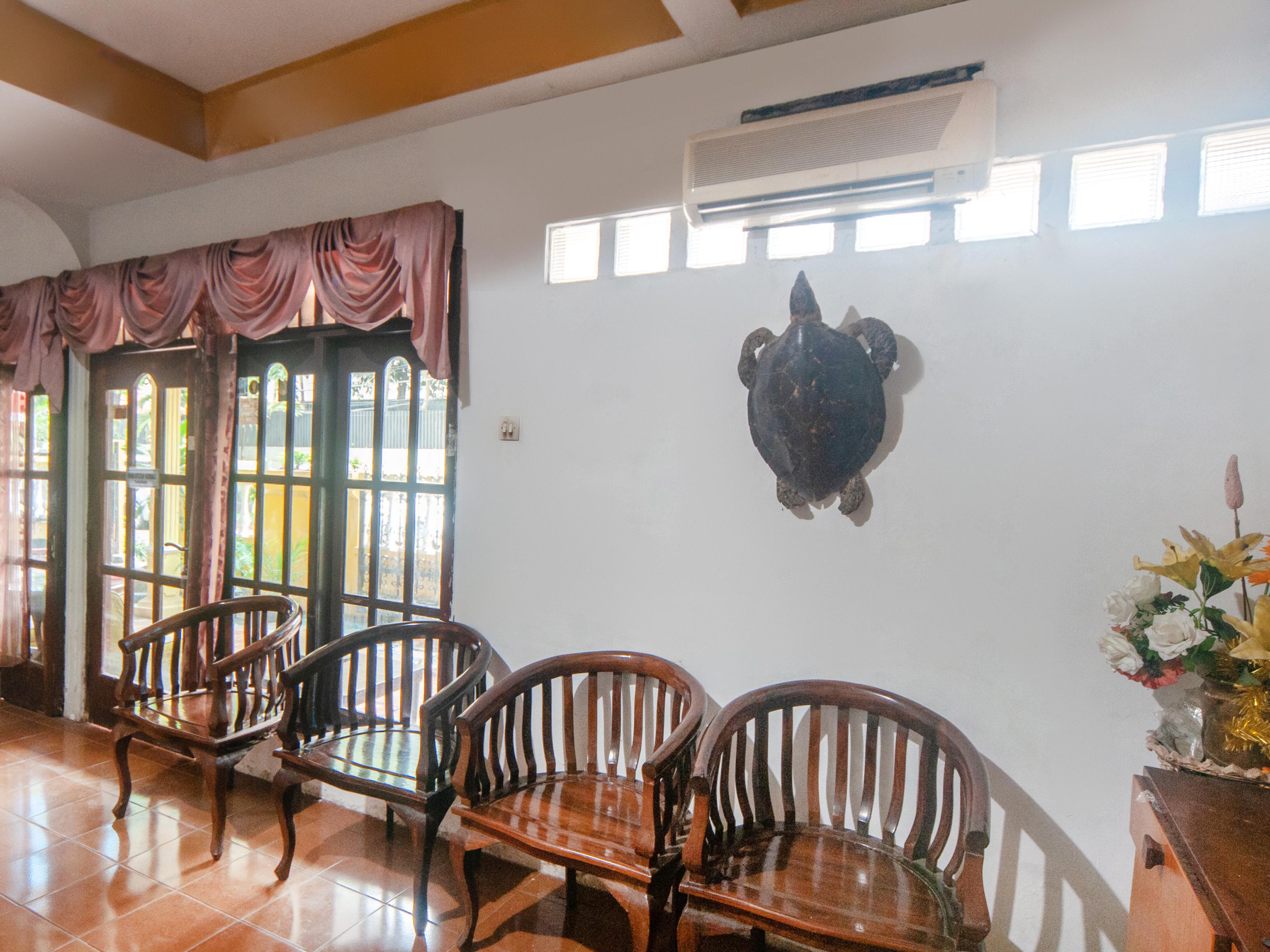 Oyo 2256 Danysa Guesthouse Jakarta Luaran gambar